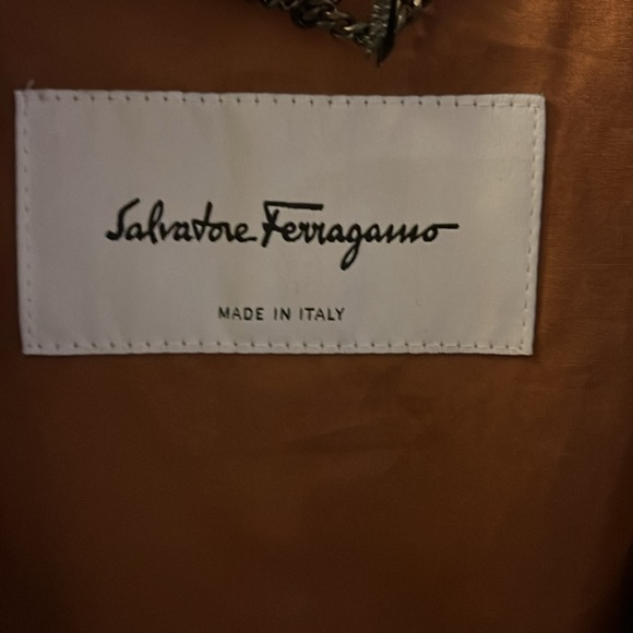 Salvatore Ferragamo St R Bronz floral fall trench fully lined never used - Picture 3 of 8